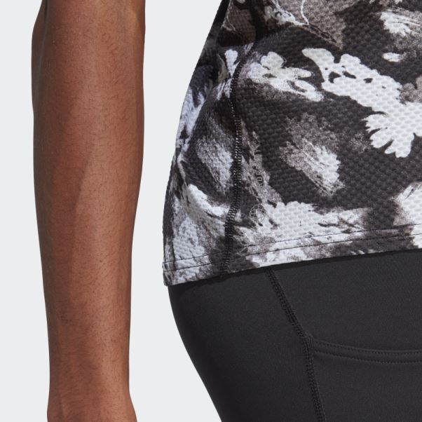 Adidas Possède Le T-shirt De Course Cooler D'été Gris
