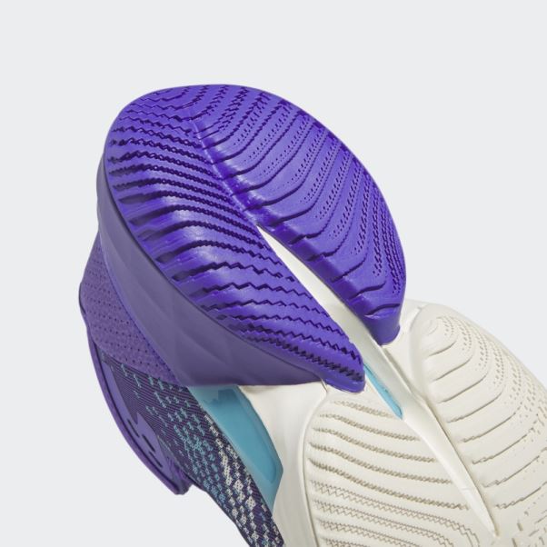 Enfiler. Chaussure De Basketball Issue #4 Adidas Purple Rush