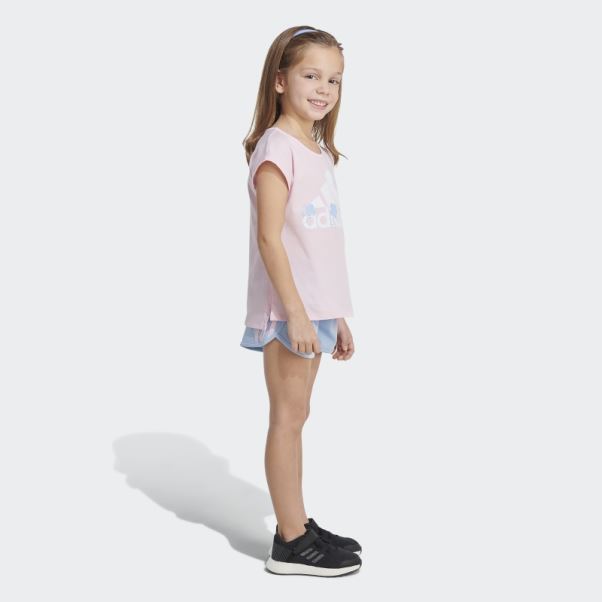 Ensemble T-shirt Graphique Et Short Rose Adidas