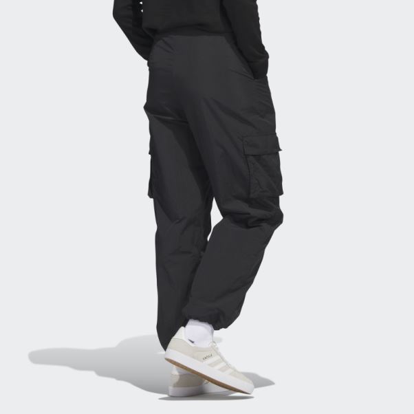 Pantalon Cargo En Nylon Premium Essentials Noir Adidas