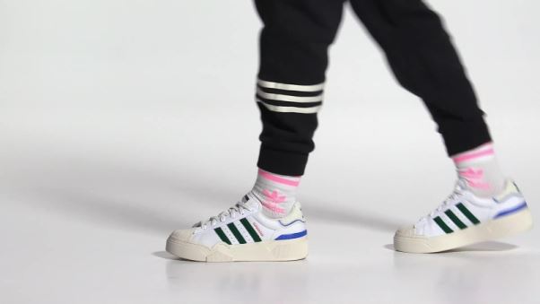 Chaussure Adidas Superstar Bonega 2b Blanche