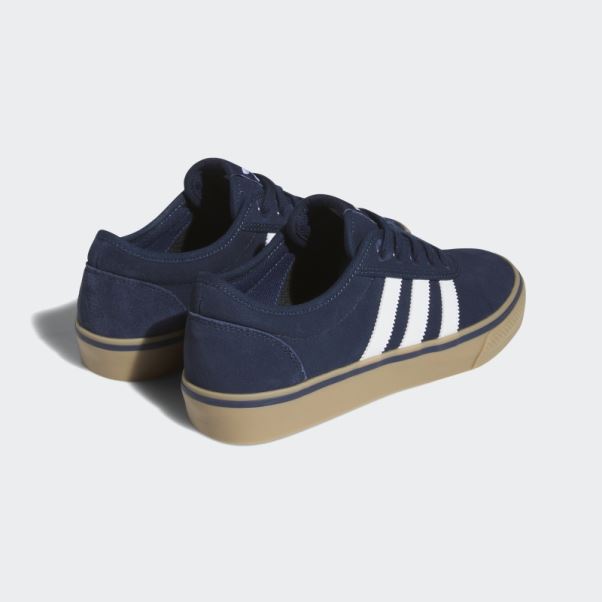 Chaussures Adidas Bleu Marine