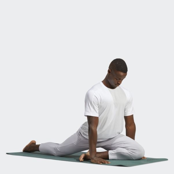 Gris Clair Chiné Conçu Pour L'entraînement Yoga Pantalon D'entraînement 7/8 Adidas