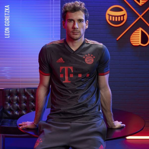 Maillot Adidas Fc Bayern 22/23 Third Authentique Gris Nuit