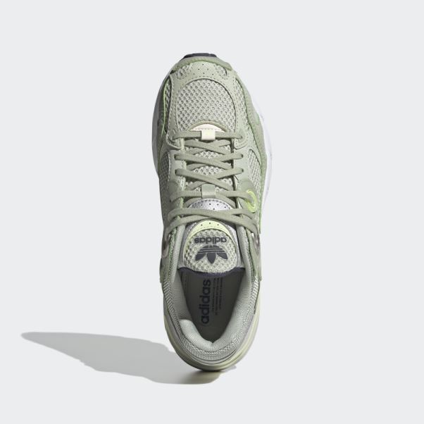 Astir Chaussures Vert Adidas