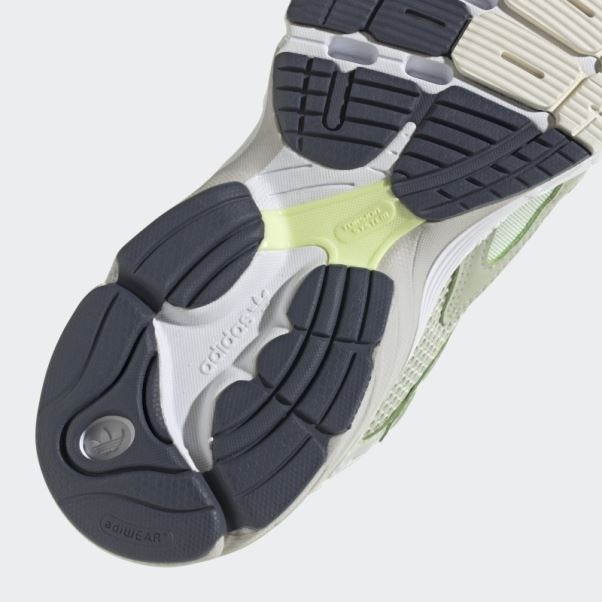 Astir Chaussures Vert Adidas
