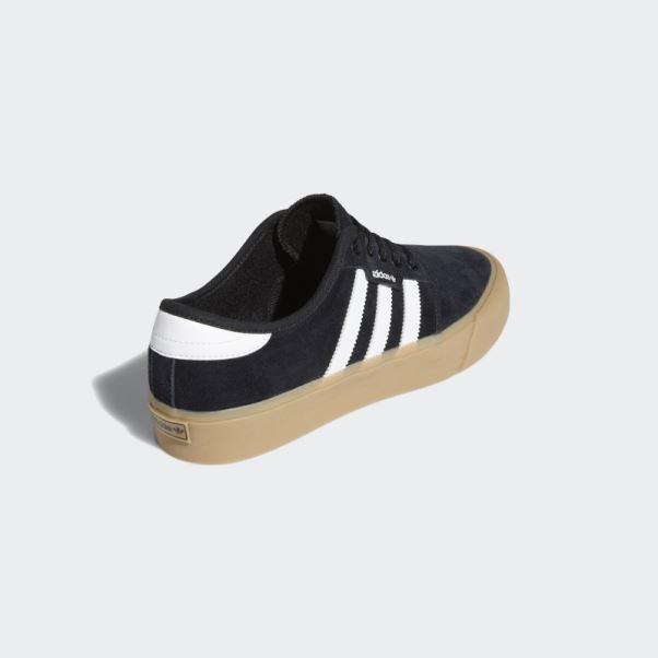 Chaussure Adidas Seeley Xt Noir