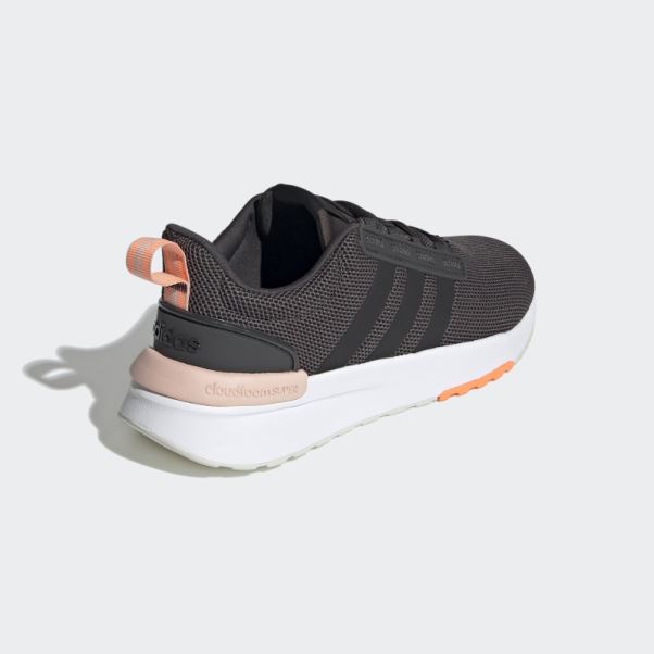 Chaussure Adidas Carbone Racer Tr21