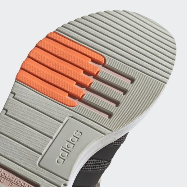 Chaussure Adidas Carbone Racer Tr21