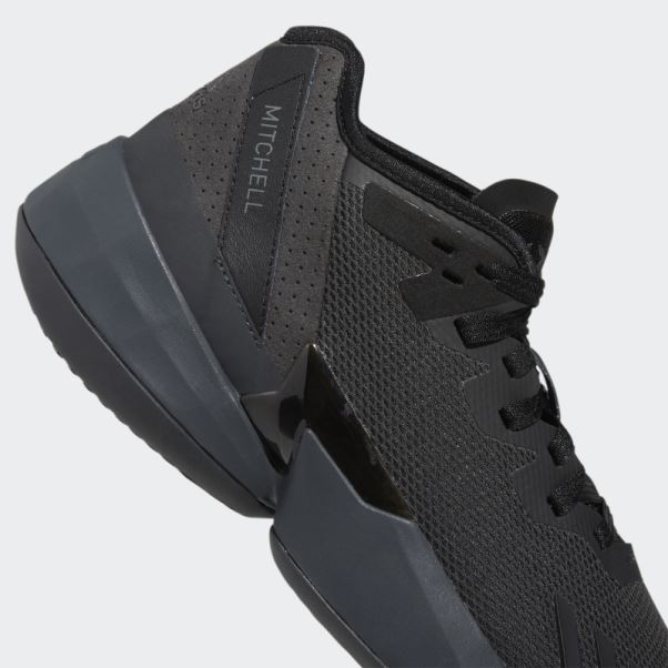 Noir D.o.n. Numéro 4 Chaussures De Basket Adidas