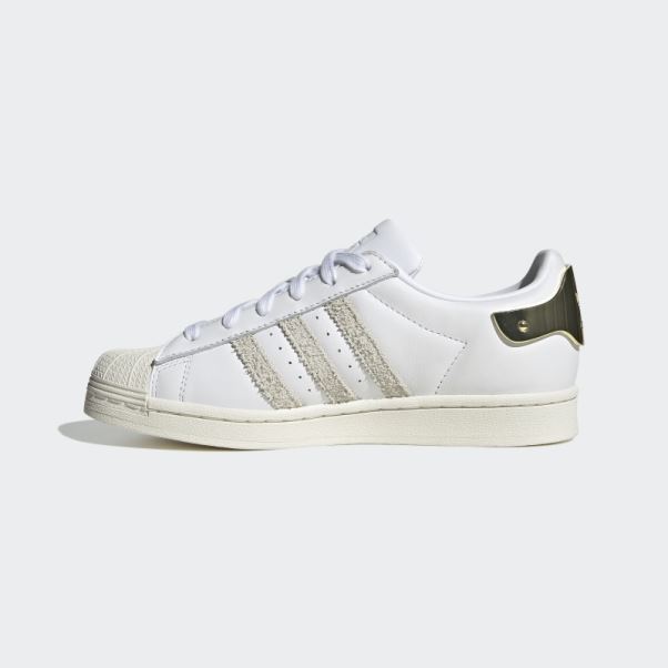 Chaussures Adidas Superstar Blanches élégantes