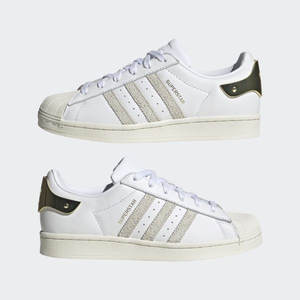 Chaussures Adidas Superstar Blanches élégantes