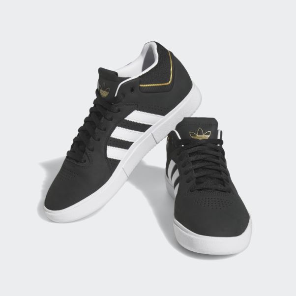 Chaussures Adidas Tyshawn Dorées Métallisées