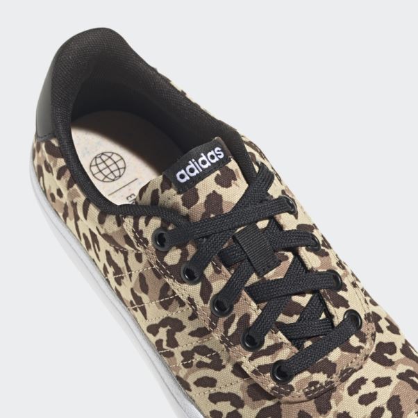 Beige Adidas Farm Rio X Vulc Raid3r Lifestyle Skateboarding Logo Branding Chaussures