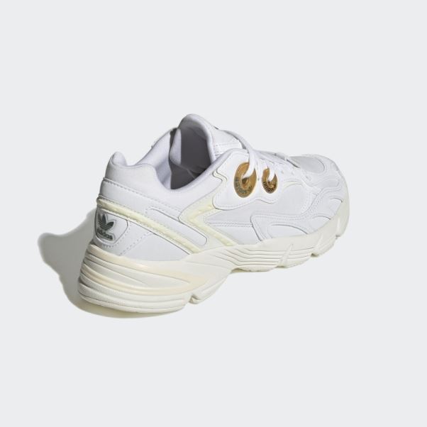 Chaussures Adidas Astir Blanc Chaud
