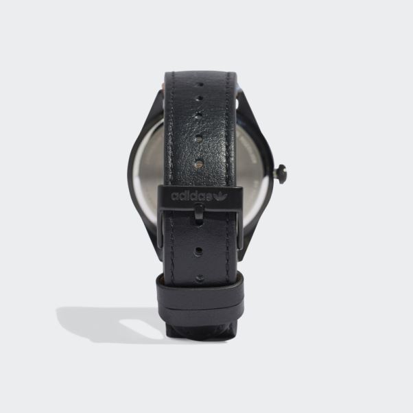 Montre Adidas édition Trois Noire