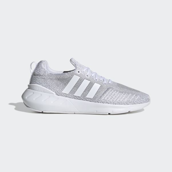 Chaussures Adidas Swift Run 22 Noir