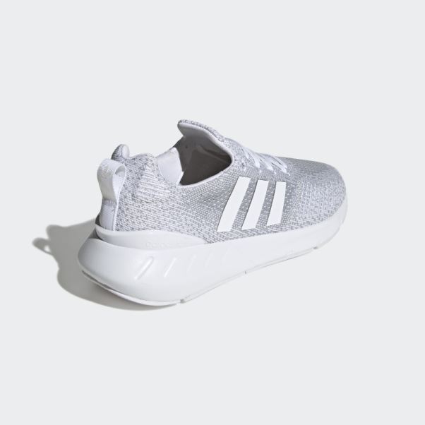 Chaussures Adidas Swift Run 22 Noir