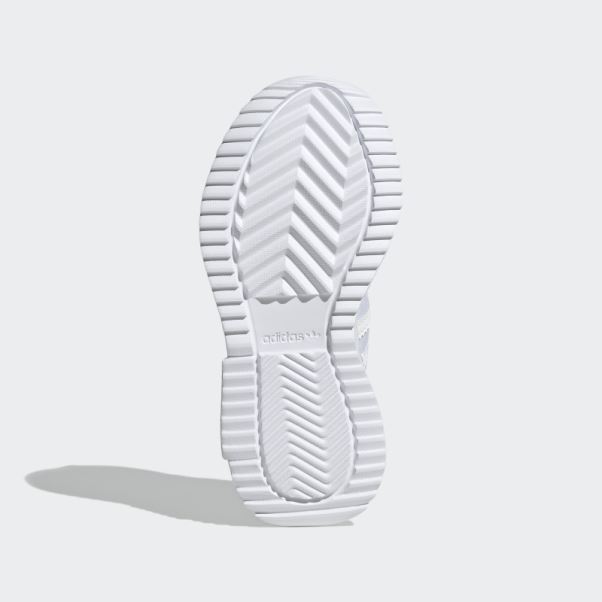 Chaussures Adidas Retropy F2 Blanches
