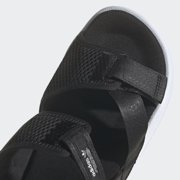 Sandales Adilette Aventure Noir Adidas