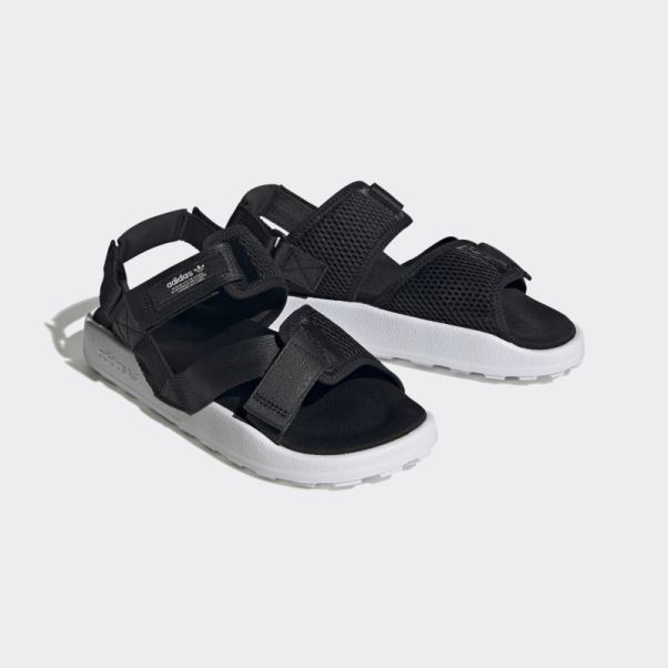 Sandales Adilette Aventure Noir Adidas