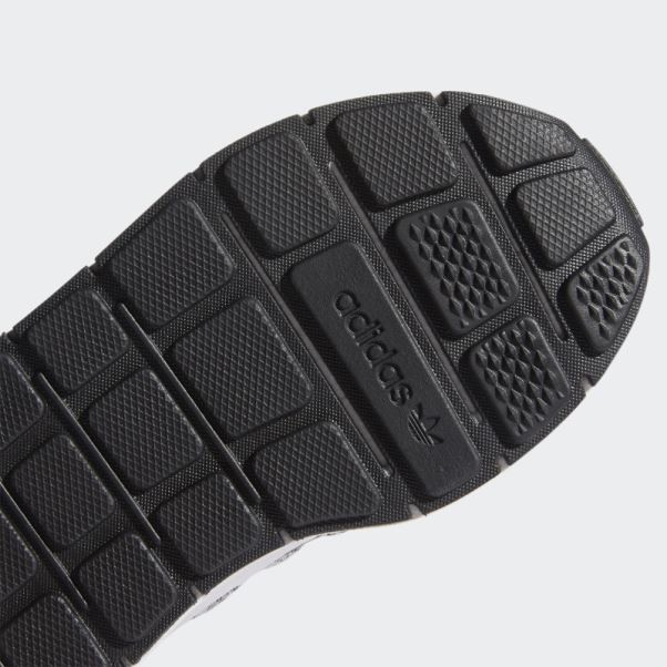 Adidas Swift Run Chaussures Noir élégant
