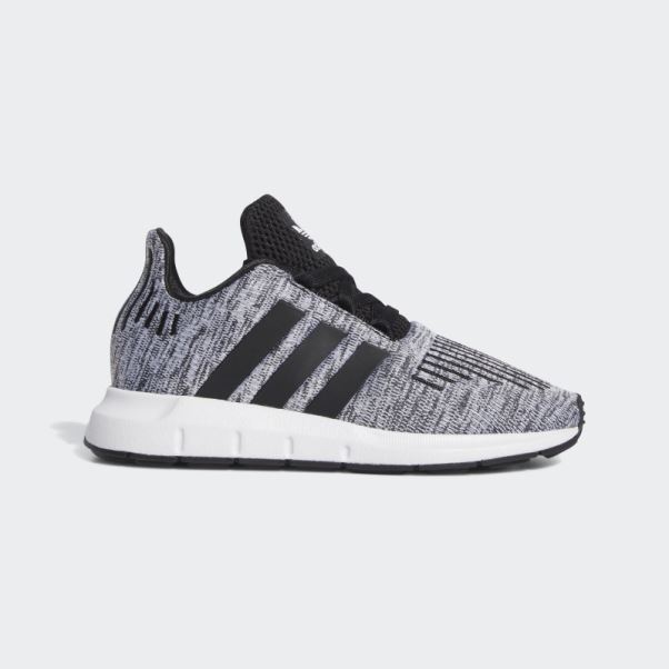 Chaussures Adidas Swift Run Noir