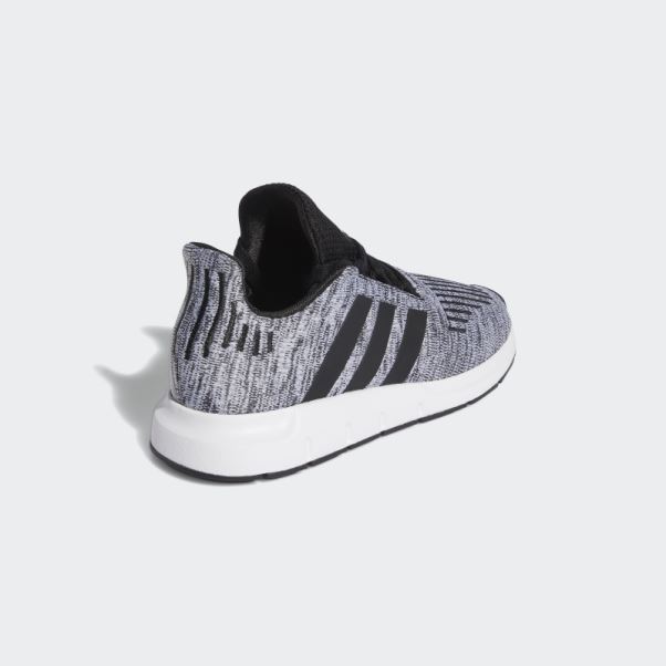 Chaussures Adidas Swift Run Noir