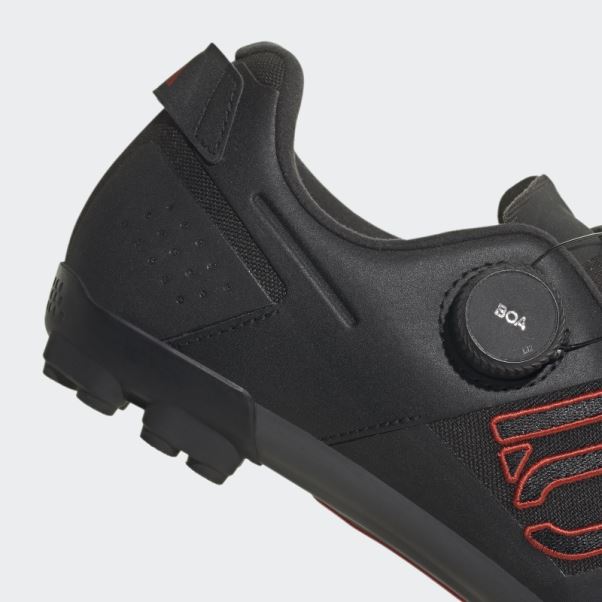 Chaussures Adidas 5 Ten Kestrel Boa Noir