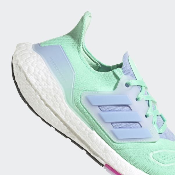 Adidas Ultraboost 22