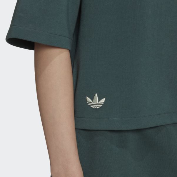Tee Shirt Adicolor Neuclassics Vert Minéral Adidas