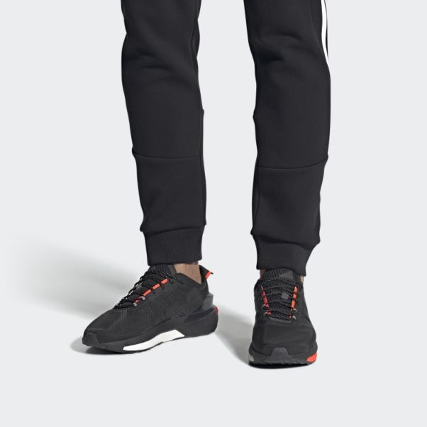 Chaussures Adidas Avryn Rouge