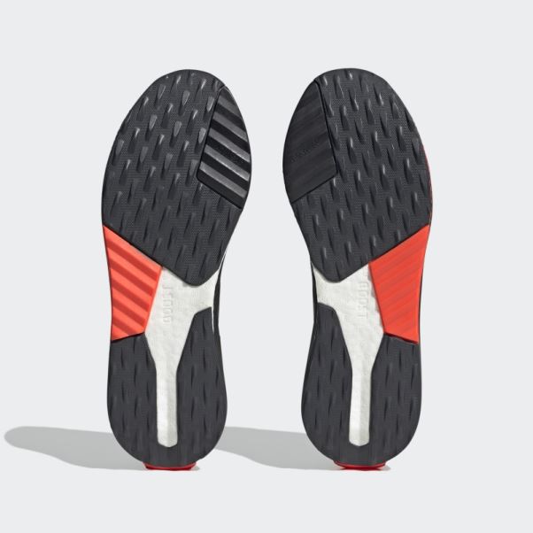 Chaussures Adidas Avryn Rouge
