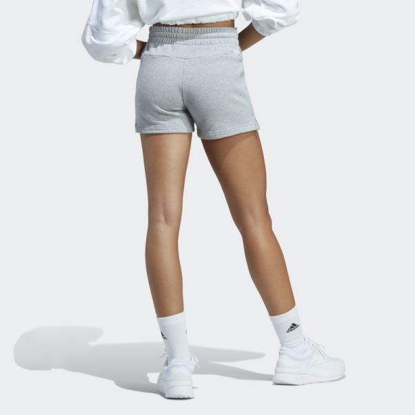 Short En Molleton Adidas Essentials Linear Gris Moyen