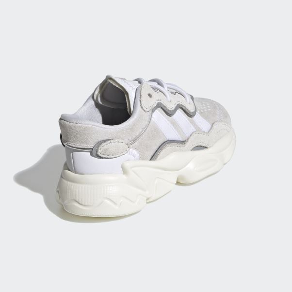Chaussure Adidas Ozweego Blanche