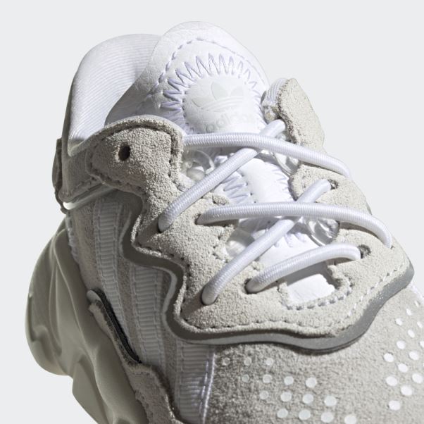 Chaussure Adidas Ozweego Blanche