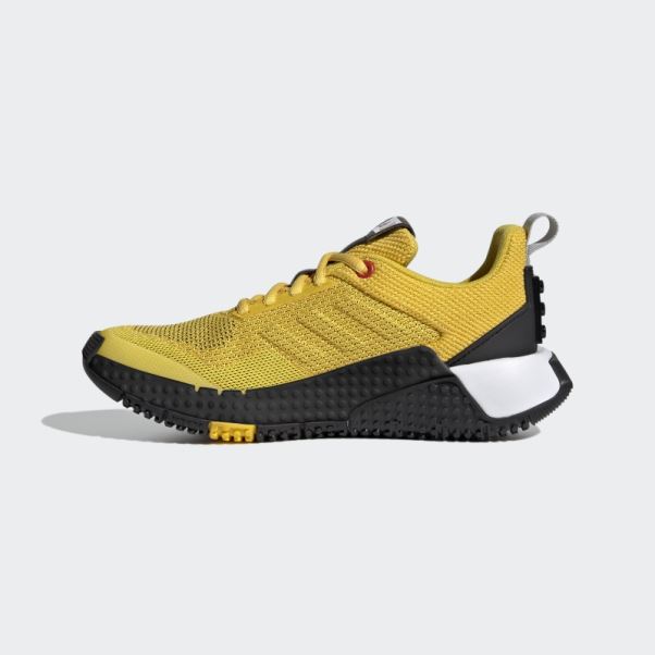Eqt Jaune Chaud Adidas X Lego Sport Pro Chaussures