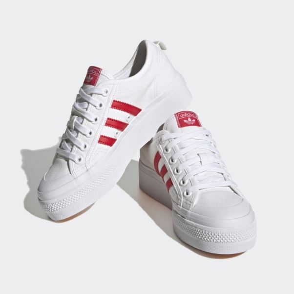 Adidas Nizza Plate-forme Chaussures écarlate