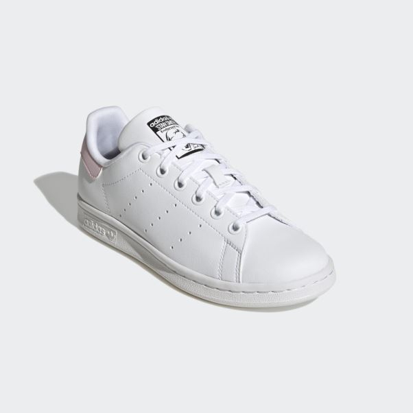 Chaussures Adidas Stan Smith Noires élégantes