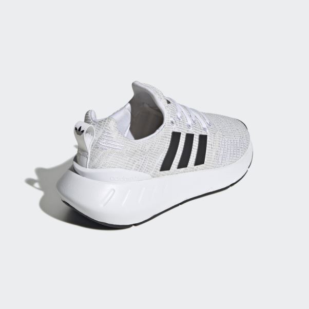 Chaussures Adidas Swift Run 22 Grises