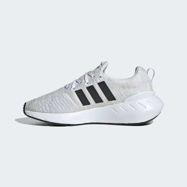 Chaussures Adidas Swift Run 22 Grises