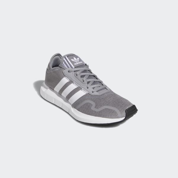 Chaussure Swift Run X Adidas Grise