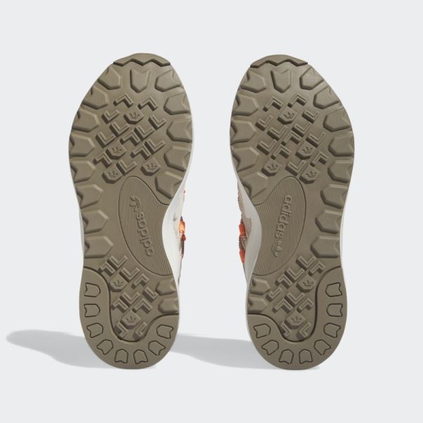 Chaussures Adidas Adisuper Retropy Beige