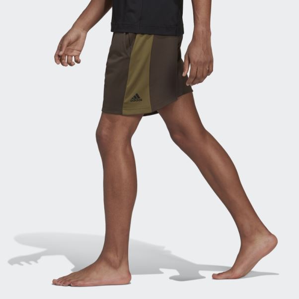 Adidas Short D'entraînement De Yoga Olive