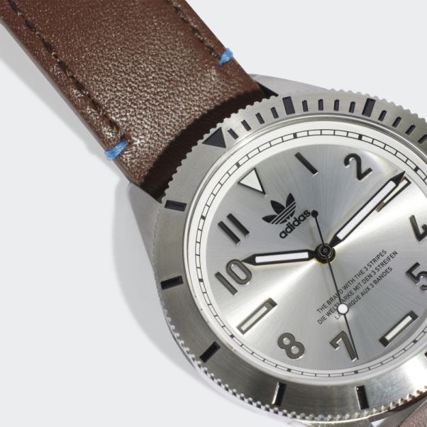 Montre Adidas édition Trois Argent