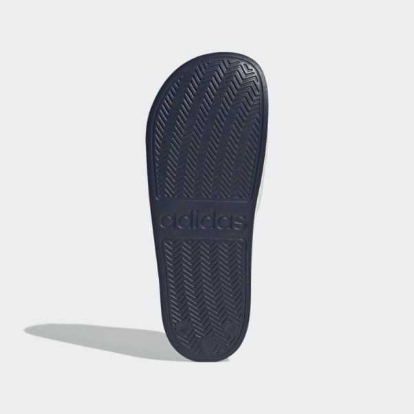 Adidas Adilette Toboggans De Douche Bleu Marine