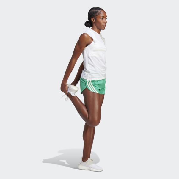 Adidas Run Icon 3-stripes Short De Course à Faible Teneur En Carbone Court Vert