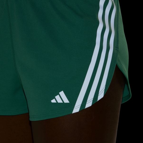 Adidas Run Icon 3-stripes Short De Course à Faible Teneur En Carbone Court Vert