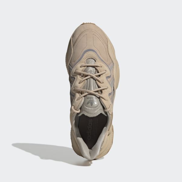 Chaussures Ozweego Nude Pâle Adidas