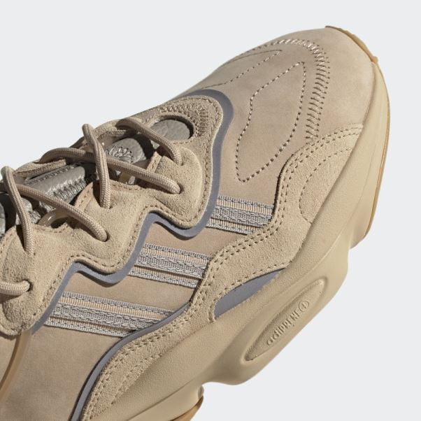 Chaussures Ozweego Nude Pâle Adidas